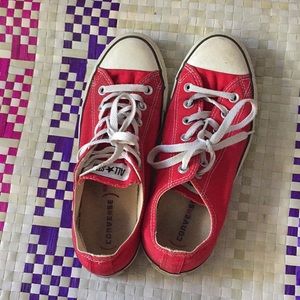 Red converse